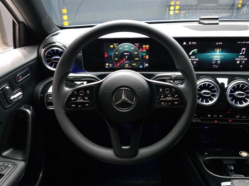 2020 Mercedes-Benz A-Class A220 Sedan photo 13