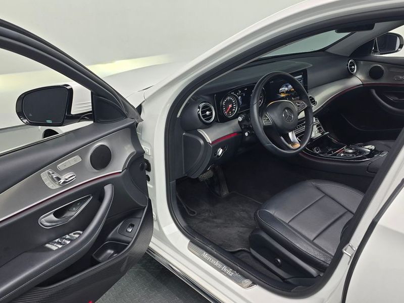 2018 Mercedes-Benz E-Class E200 Avantgarde photo 11