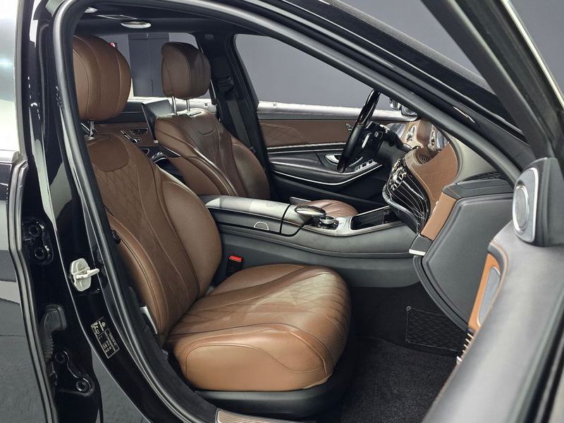2018 Mercedes-Benz S-Class Maybach S560 4MATIC photo 10