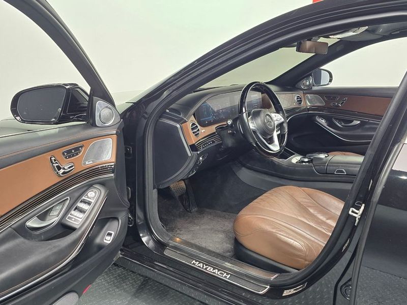 2018 Mercedes-Benz S-Class Maybach S560 4MATIC photo 11