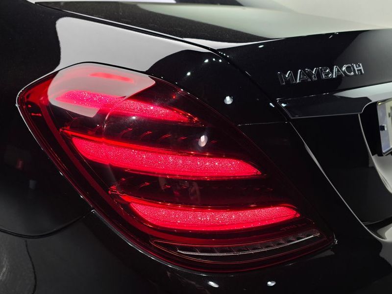 2018 Mercedes-Benz S-Class Maybach S560 4MATIC photo 23
