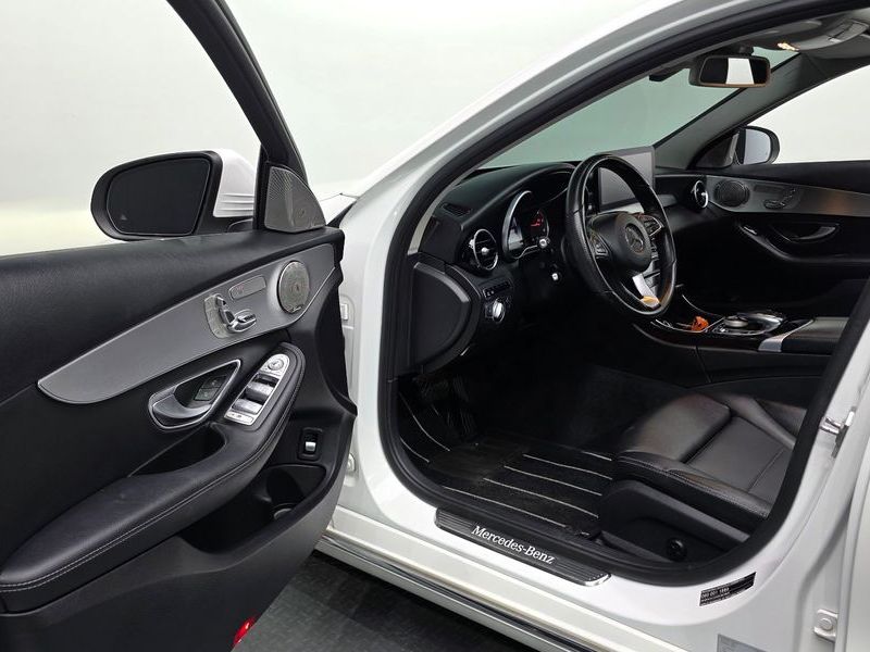 2016 Mercedes-Benz C-Class C220 d Avantgarde photo 10