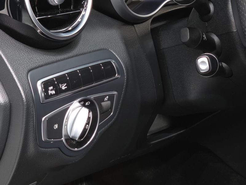 2016 Mercedes-Benz C-Class C220 d Avantgarde photo 15