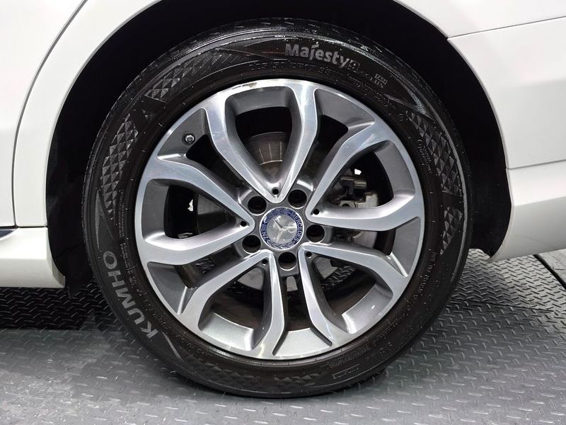 2016 Mercedes-Benz C-Class C220 d Avantgarde photo 21