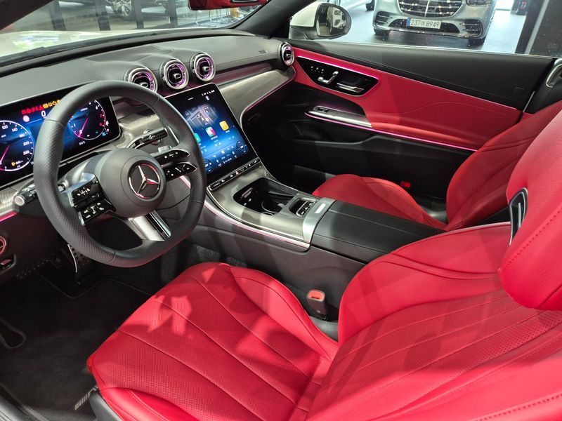 2026 Mercedes-Benz E-Class CLE200 Cabriolet photo 12