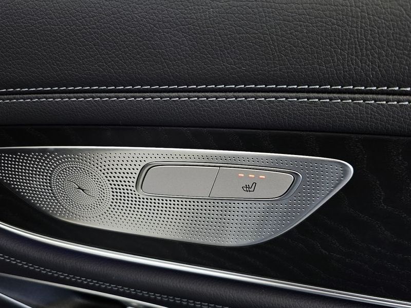 2022 Mercedes-Benz S-Class CLS300d 4MATIC photo 17