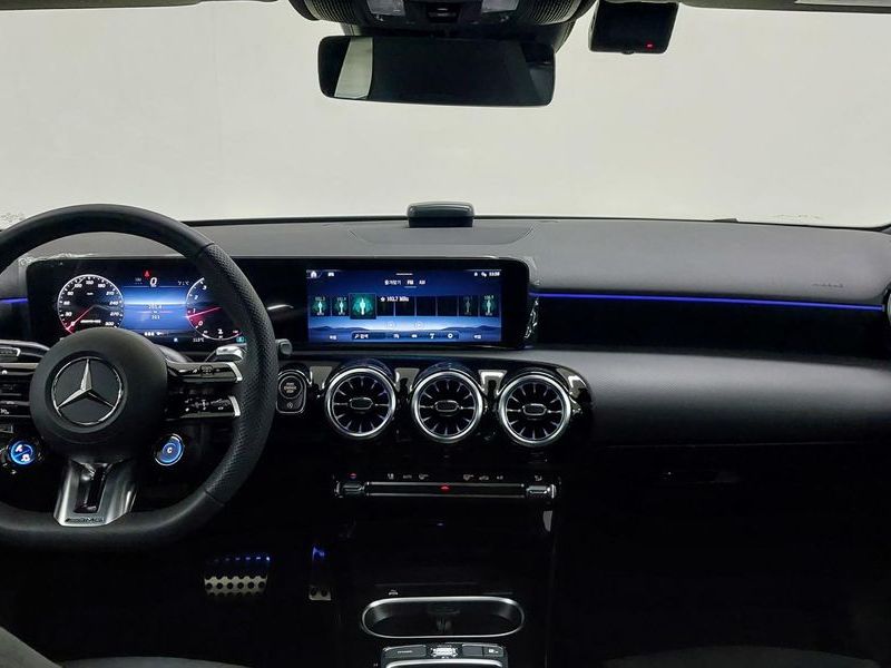 2025 Mercedes-Benz A-Class AMG A45 4MAITC+ Hatchback photo 7