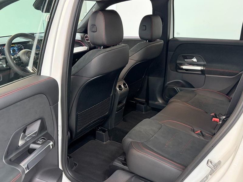 2025 Mercedes-Benz B-Class GLB250 4MATIC photo 12