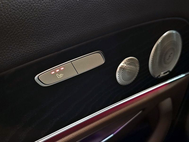 2020 Mercedes-Benz E-Class E300 Avantgarde photo 17
