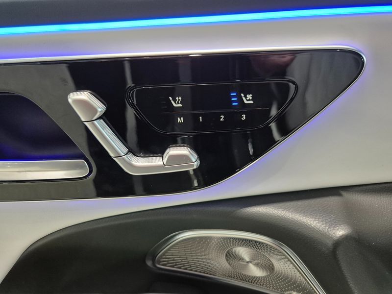 2026 Mercedes-Benz E-Class E450 4MATIC Exclusive photo 13
