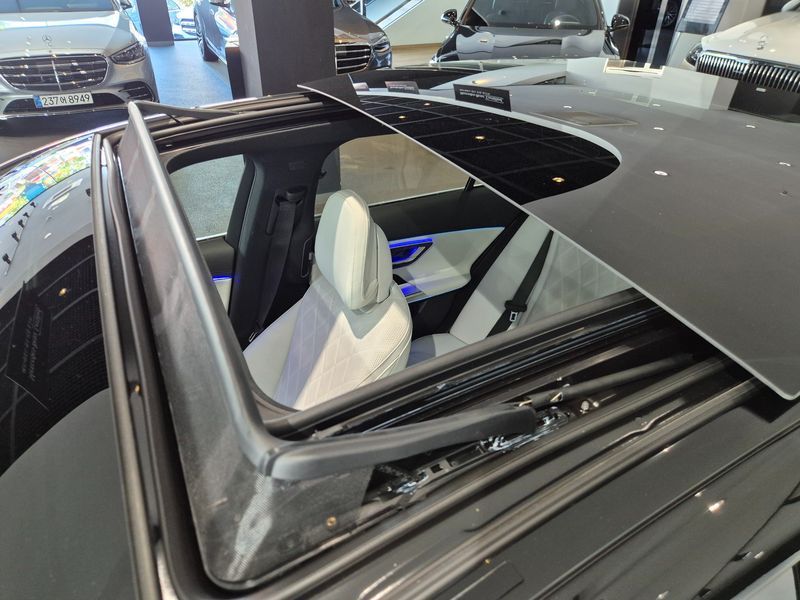 2026 Mercedes-Benz E-Class E450 4MATIC Exclusive photo 16