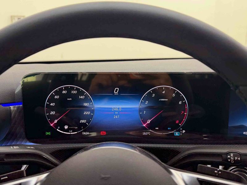 2026 Mercedes-Benz A-Class A220 Sedan photo 14