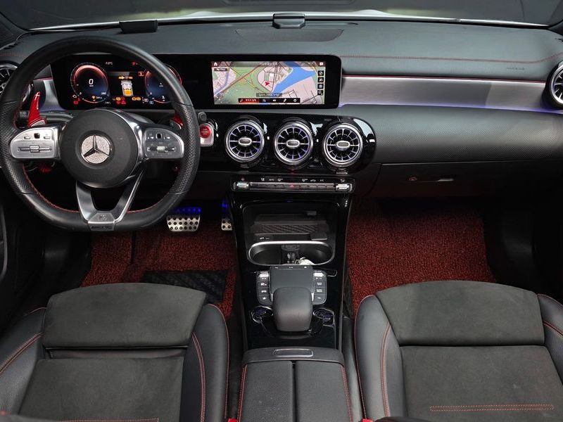 2020 Mercedes-Benz A-Class CLA250 4MATIC photo 7