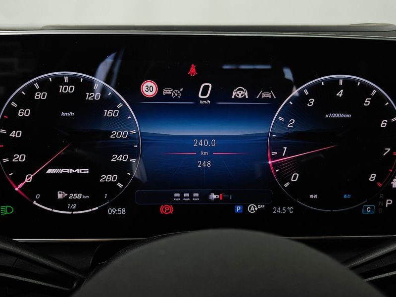 2026 Mercedes-Benz C-Class AMG GLC43 4MATIC photo 8