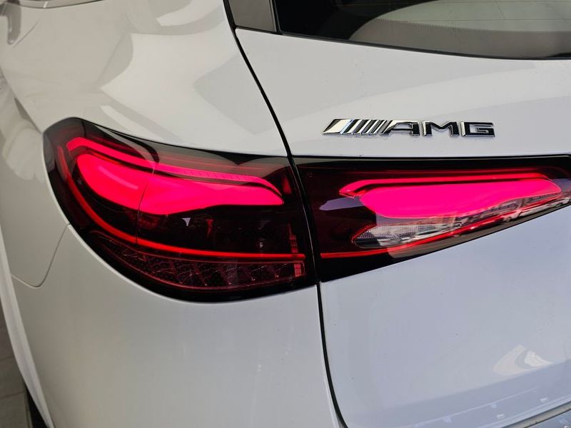 2026 Mercedes-Benz C-Class AMG GLC43 4MATIC photo 23
