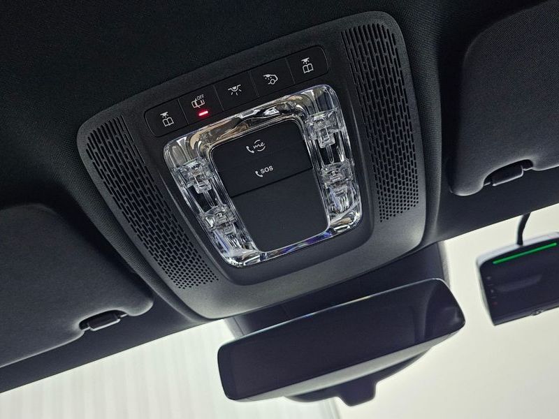 2026 Mercedes-Benz A-Class A220 Sedan photo 10