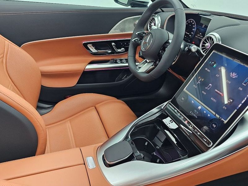 2025 Mercedes-Benz CLA AMG SL43 photo 9