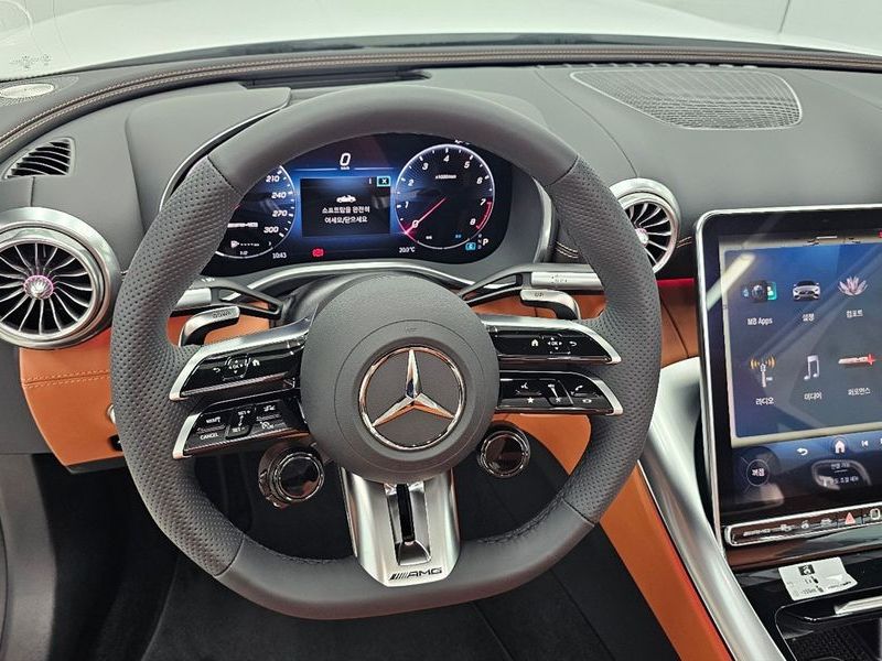 2025 Mercedes-Benz CLA AMG SL43 photo 13