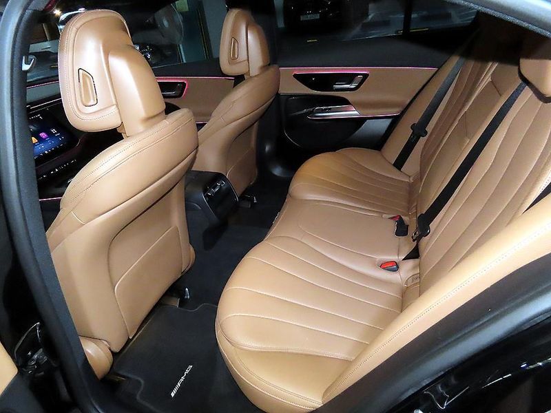 2026 Mercedes-Benz E-Class E200 AMG Line photo 7