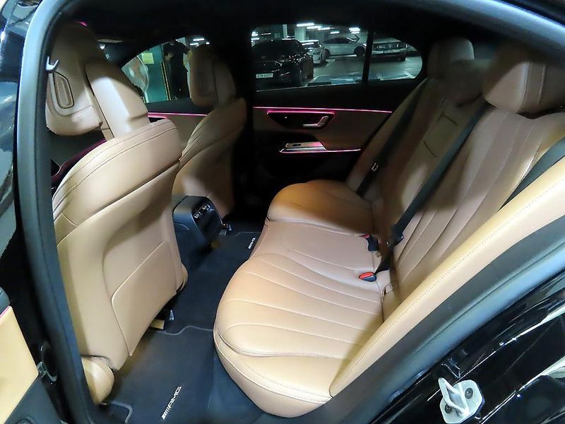 2026 Mercedes-Benz E-Class E200 AMG Line photo 7