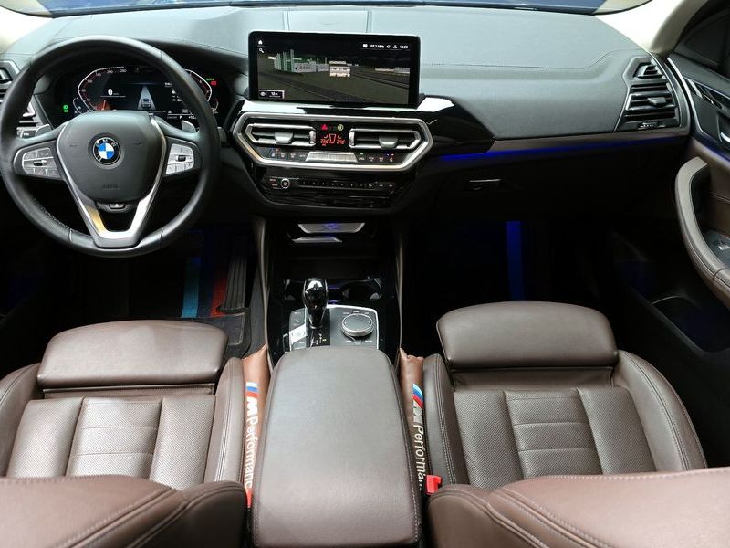 2022 BMW X4 xDrive20i xLine photo 7