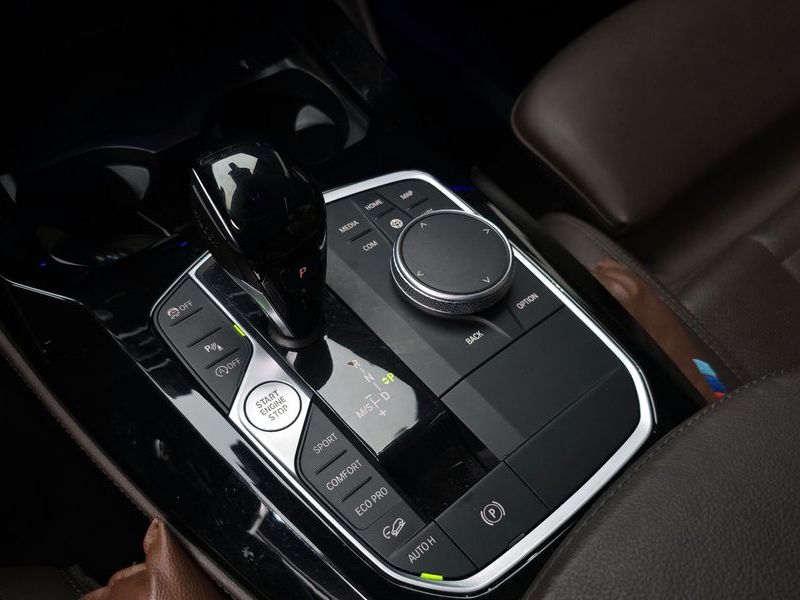 2022 BMW X4 xDrive20i xLine photo 9