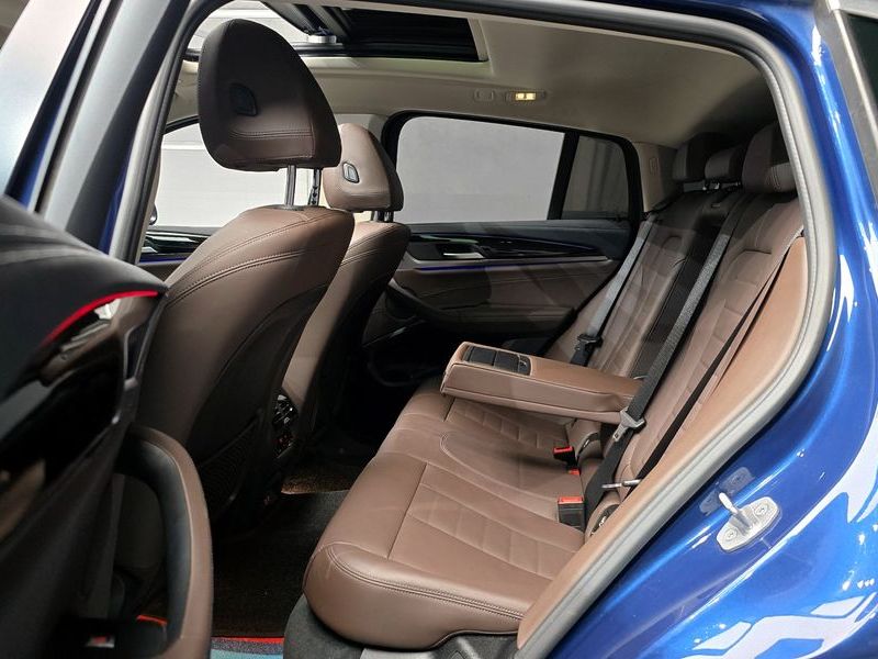 2022 BMW X4 xDrive20i xLine photo 13