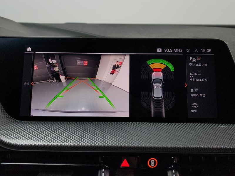 2022 BMW 1 Series 120i Advantage photo 16