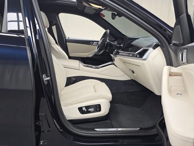 2025 BMW X6 xDrive40i M Sport photo 11