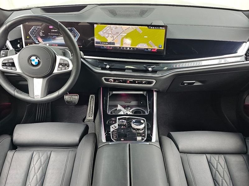 2025 BMW X5 xDrive 40i M Sport photo 7