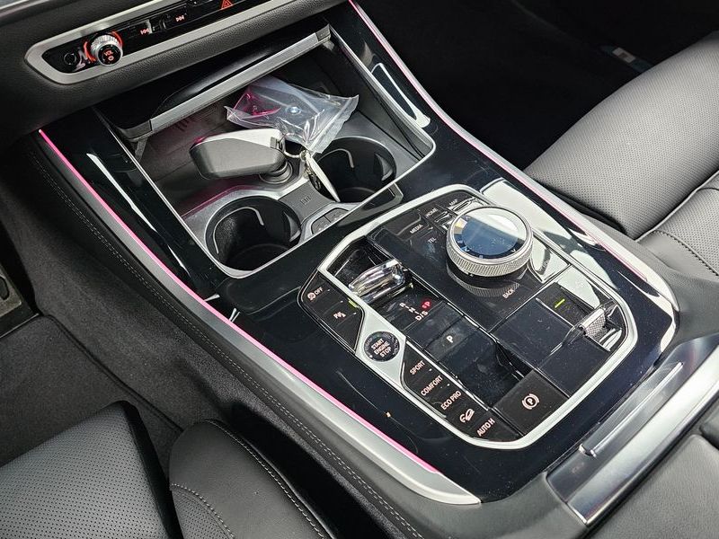2025 BMW X5 xDrive 40i M Sport photo 9
