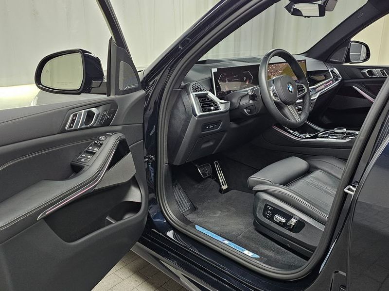 2025 BMW X5 xDrive 40i M Sport photo 10