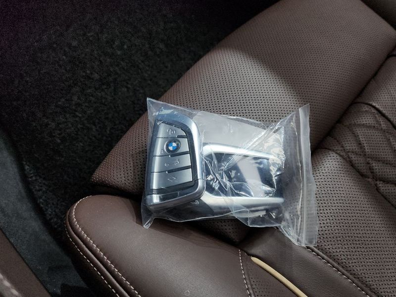 2022 BMW 5 Series 530i Luxury photo 15