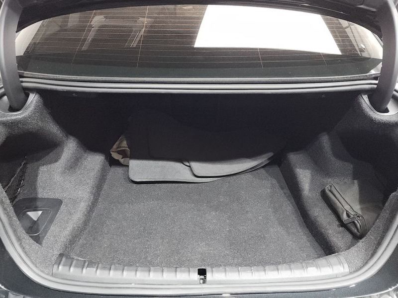 2022 BMW 5 Series 530i Luxury photo 19