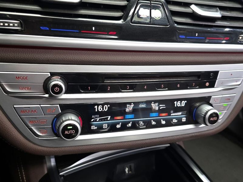 2018 BMW 7 Series 730Ld xDrive M Sport photo 19