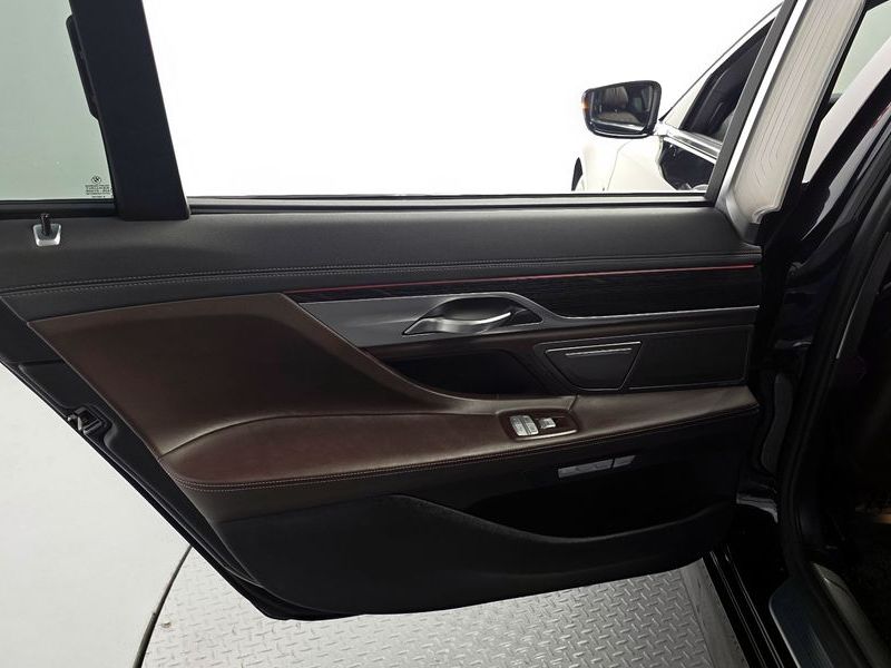 2018 BMW 7 Series 730Ld xDrive M Sport photo 25