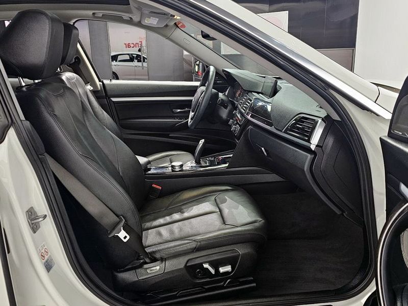 2018 BMW 3 Series GT 320d Luxury photo 10