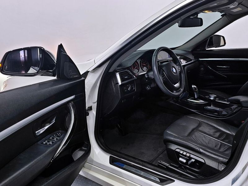 2018 BMW 3 Series GT 320d Luxury photo 11