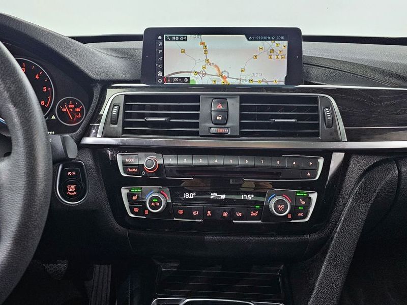 2018 BMW 3 Series GT 320d Luxury photo 14