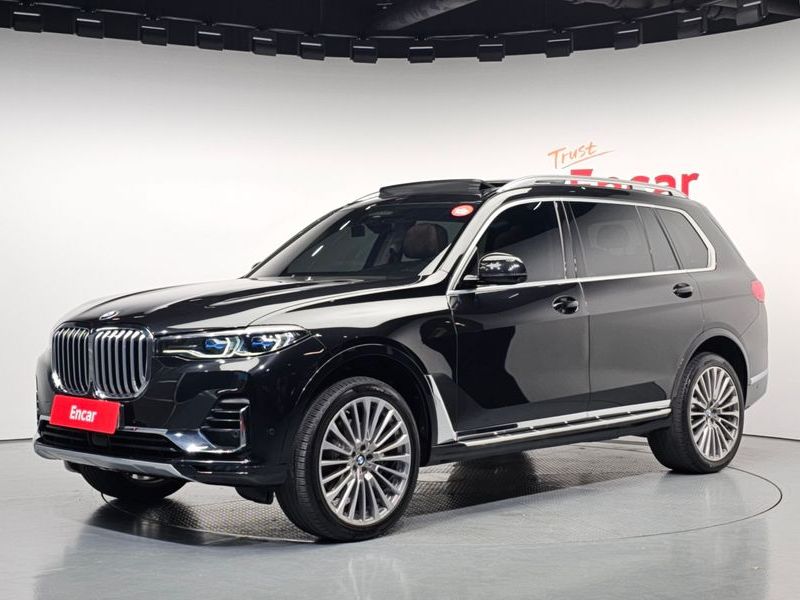 2022 BMW X7 xDrive 40d Design Pure Excellence 7-Seater photo 1