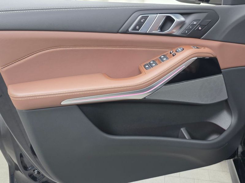 2025 BMW X5 xDrive 40i M Sport photo 24