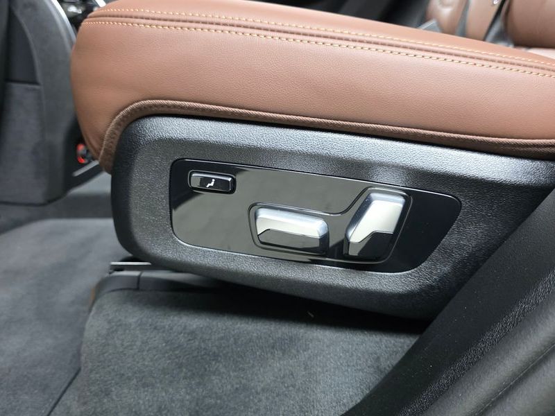 2025 BMW X5 xDrive 40i M Sport photo 28