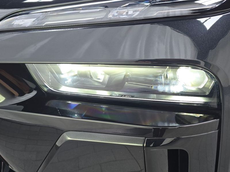 2025 BMW 7 Series 740d xDrive M Sport photo 22
