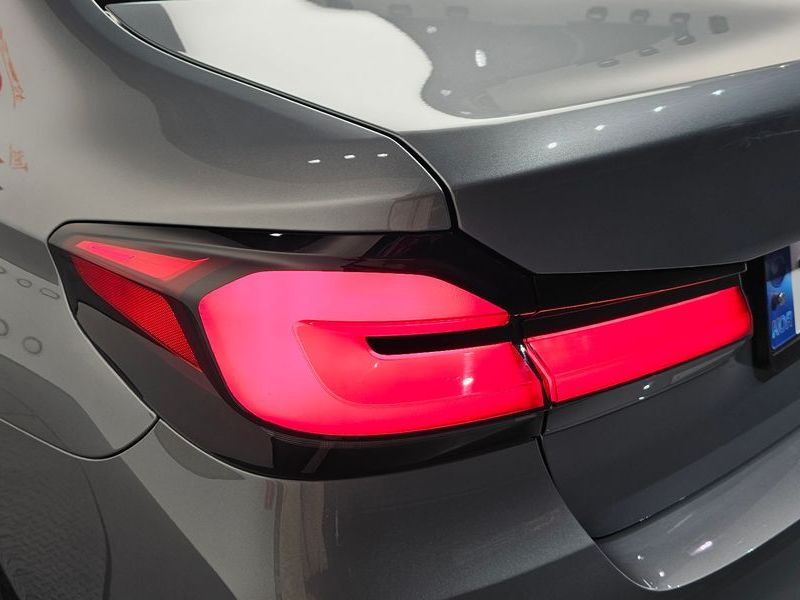 2023 BMW 5 Series 520i Luxury photo 23