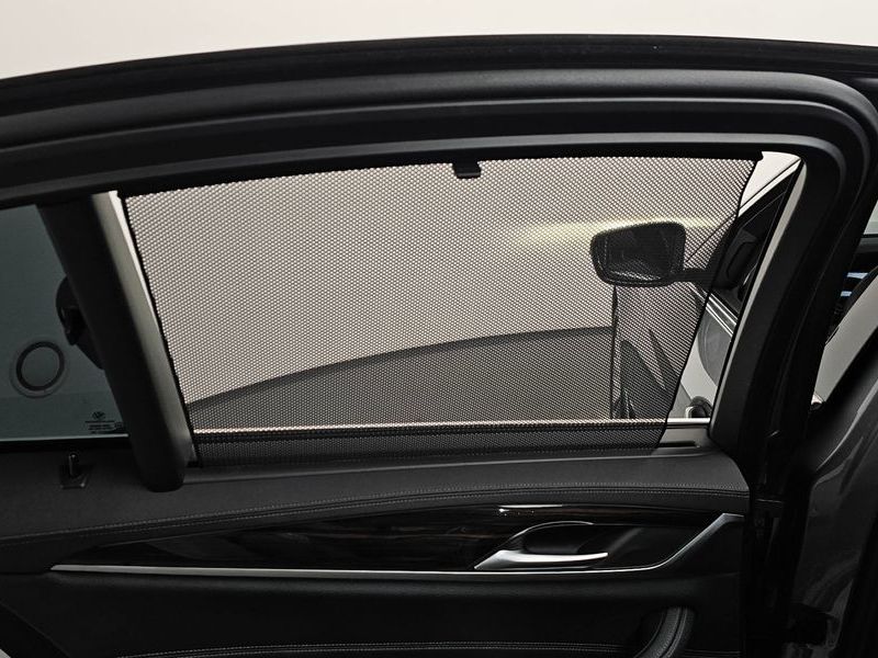 2023 BMW 5 Series 520i Luxury photo 29