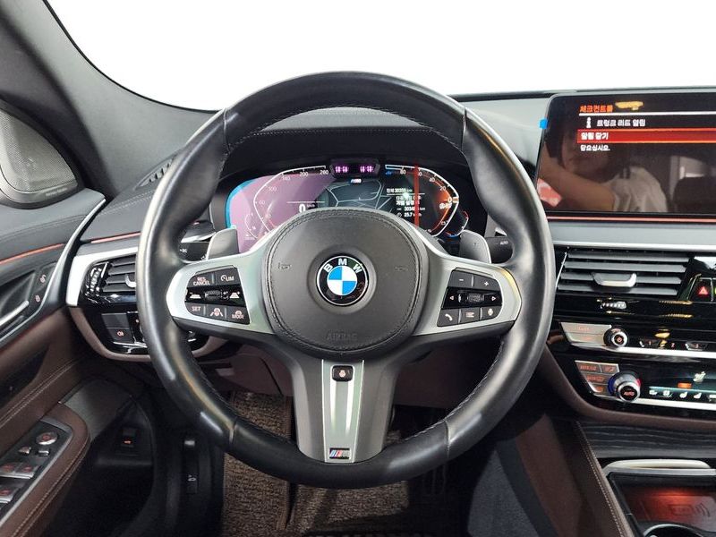 2022 BMW 6 Series 620d M Sport photo 13