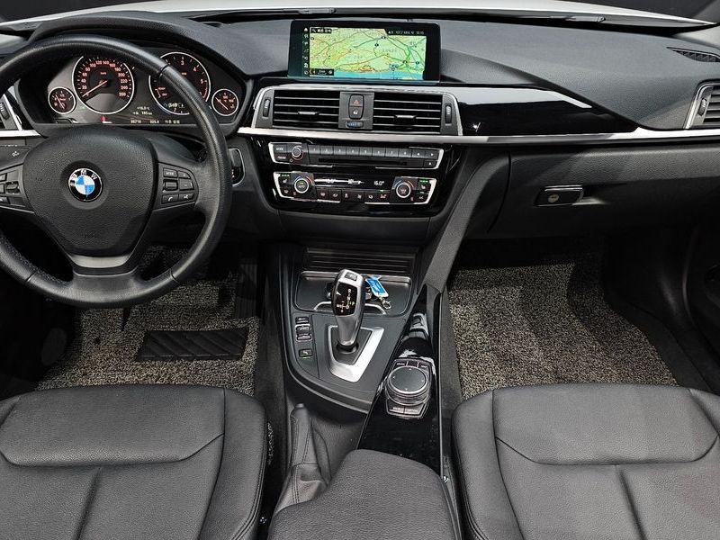 2018 BMW 3 Series 320d photo 7