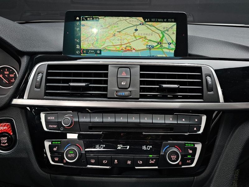 2018 BMW 3 Series 320d photo 14