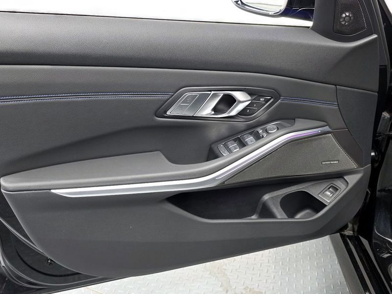 2021 BMW 3 Series 320i M Sport photo 24