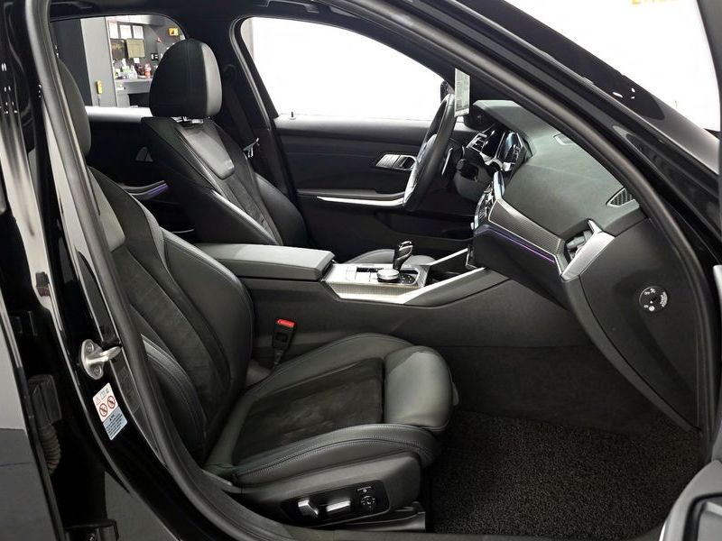 2021 BMW 3 Series 320i M Sport photo 26